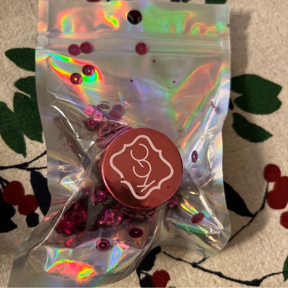 KAWAII GIRL COSMETICS THE NEW YORK POWDERS NEW - Picture 2 of 4